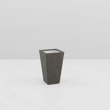 JARDINIERE PYRAMIDALE ARES pour paysagistes et collectivités