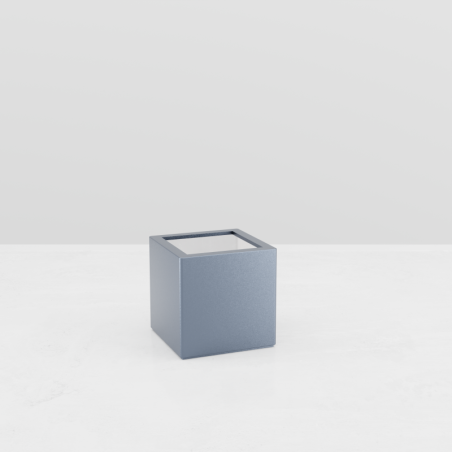 JARDINIERE CARREE EOS pour paysagistes et collectivités